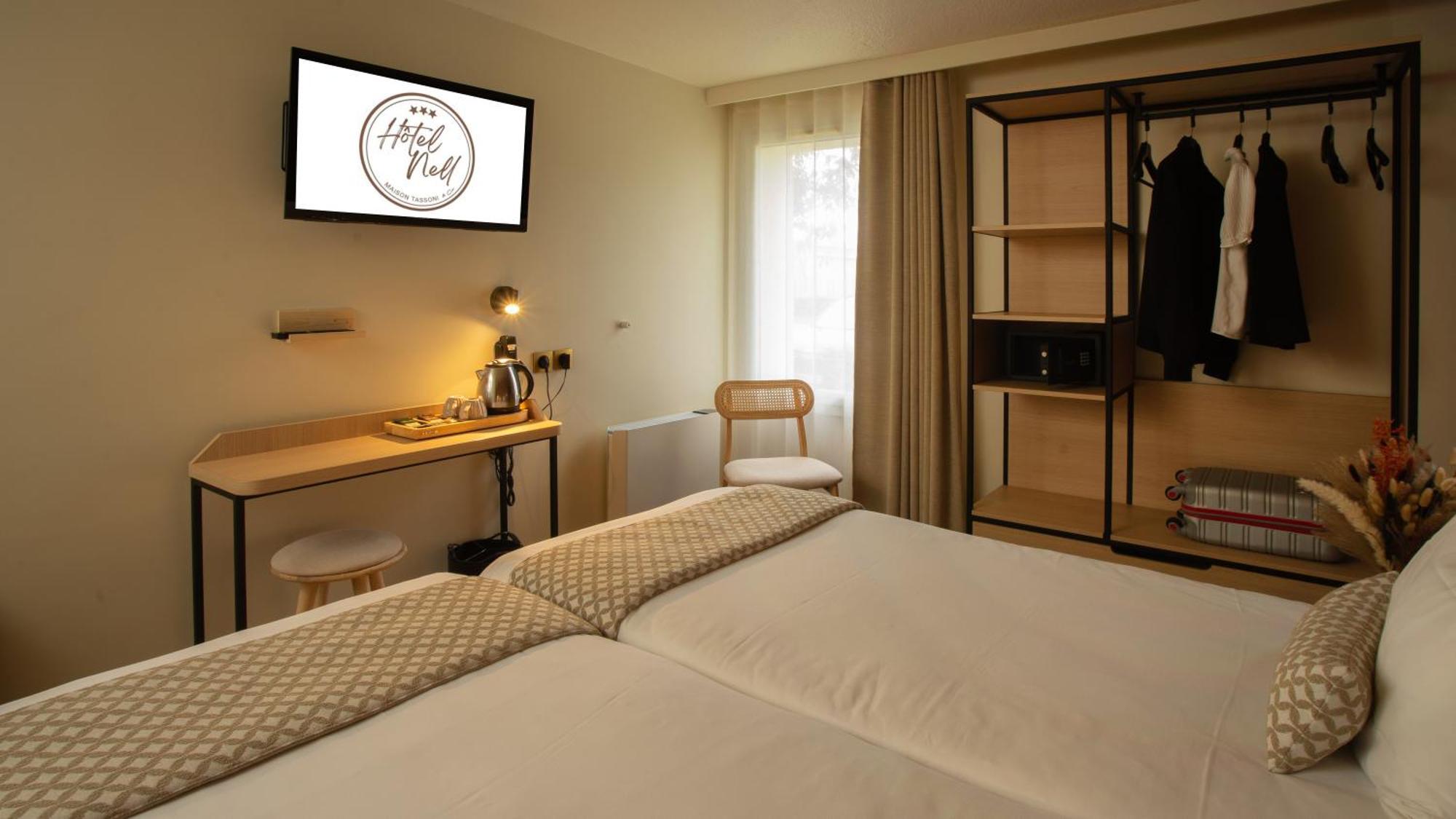 Hotel Nell Saint-Marcel  Bagian luar foto